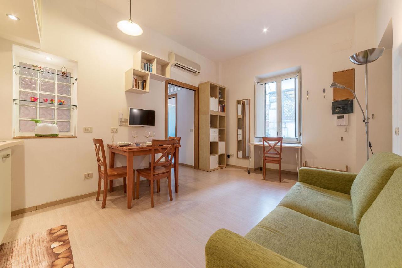 Coronari Central Apartment โรม ภายนอก รูปภาพ