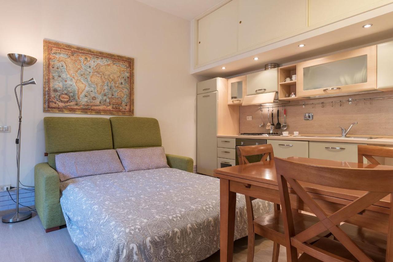 Coronari Central Apartment โรม ภายนอก รูปภาพ