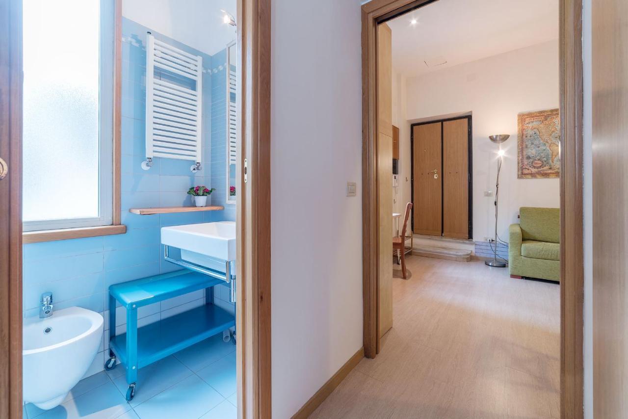 Coronari Central Apartment โรม ภายนอก รูปภาพ